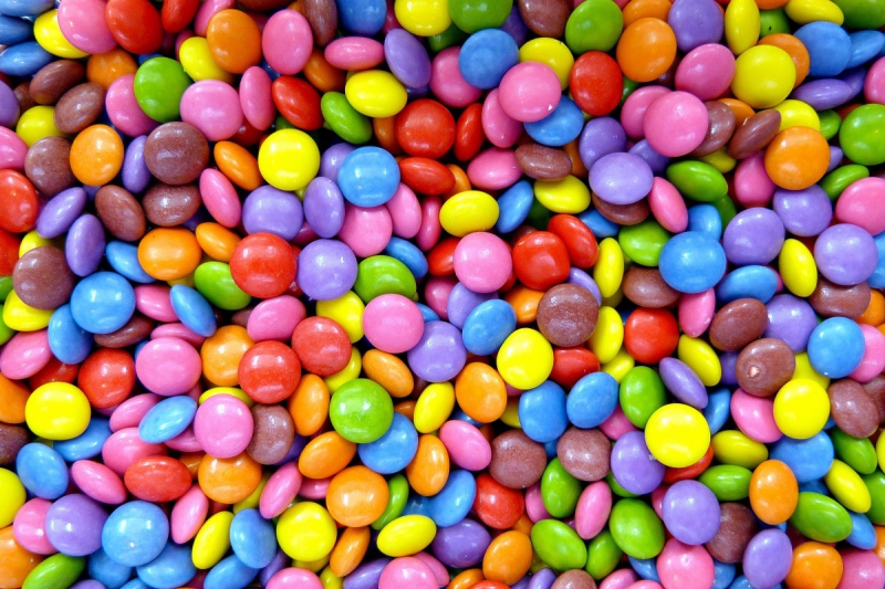 confiserie-TENDE-min_smarties_confectionery_lenses-1150911